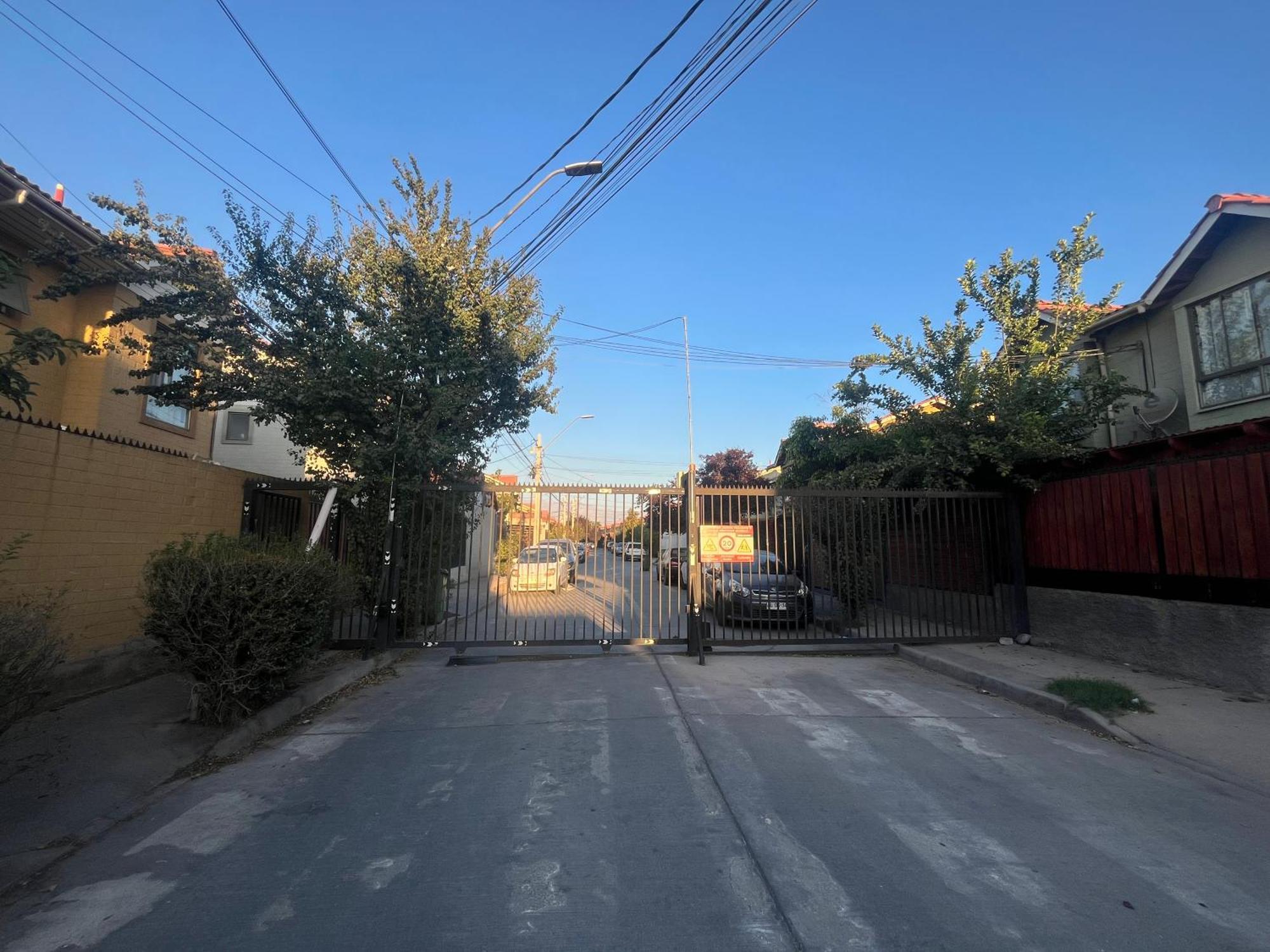 Hostel Tu Espacio Re - Casa Cerca Del Aeropuerto Santiago del Cile Esterno foto
